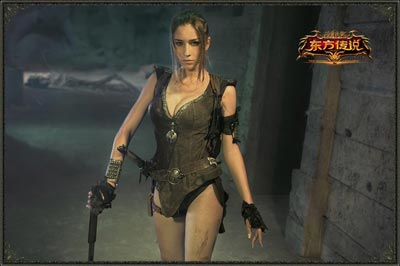 图片: 图3+《神鬼传奇》特邀超模演绎古墓探险.jpg